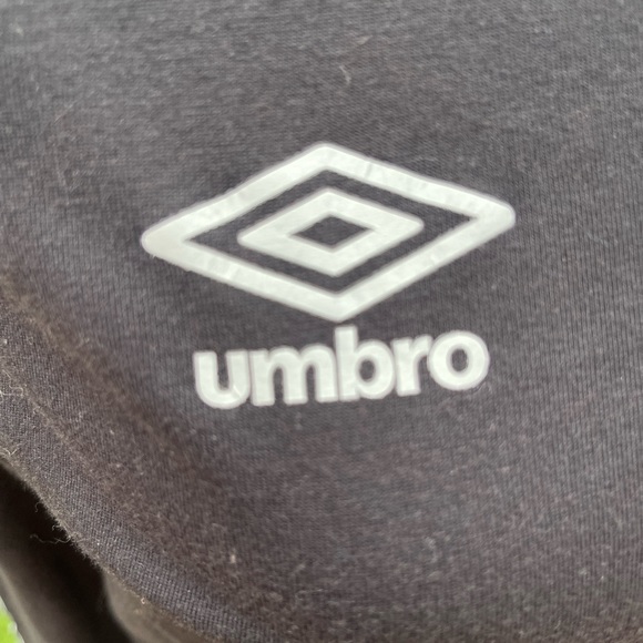 Umbro Woman’s small long sleeve soccer tee - Picture 5 of 11